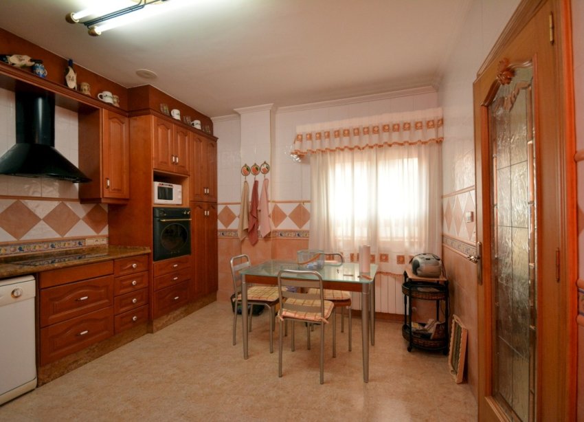 Resale - Villa - Guardamar del Segura