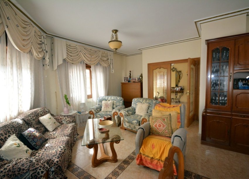 Resale - Villa - Guardamar del Segura