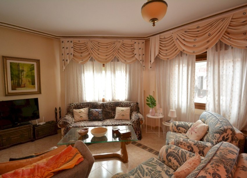 Resale - Villa - Guardamar del Segura