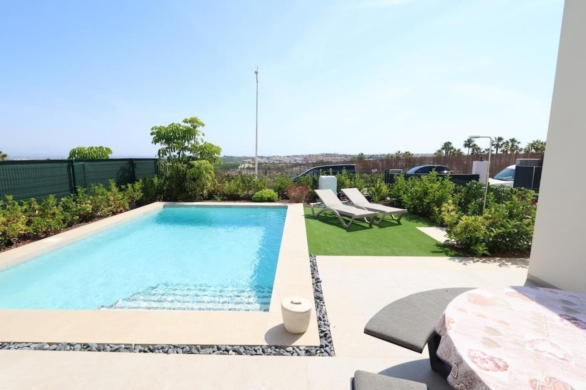 Resale - Villa / House - Algorfa - Comunidad valenciana