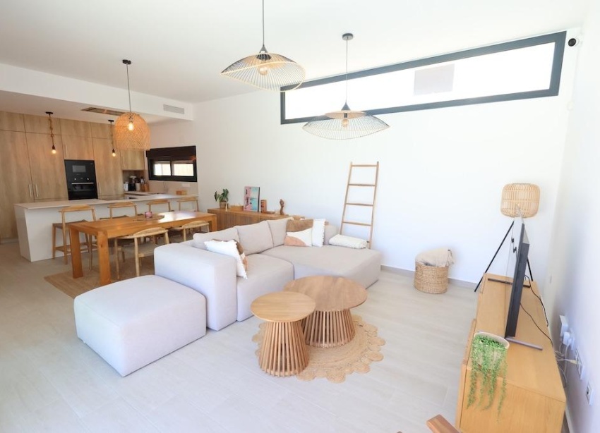 Resale - Villa / House - Algorfa - Comunidad valenciana