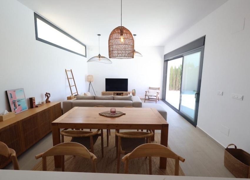 Resale - Villa / House - Algorfa - Comunidad valenciana