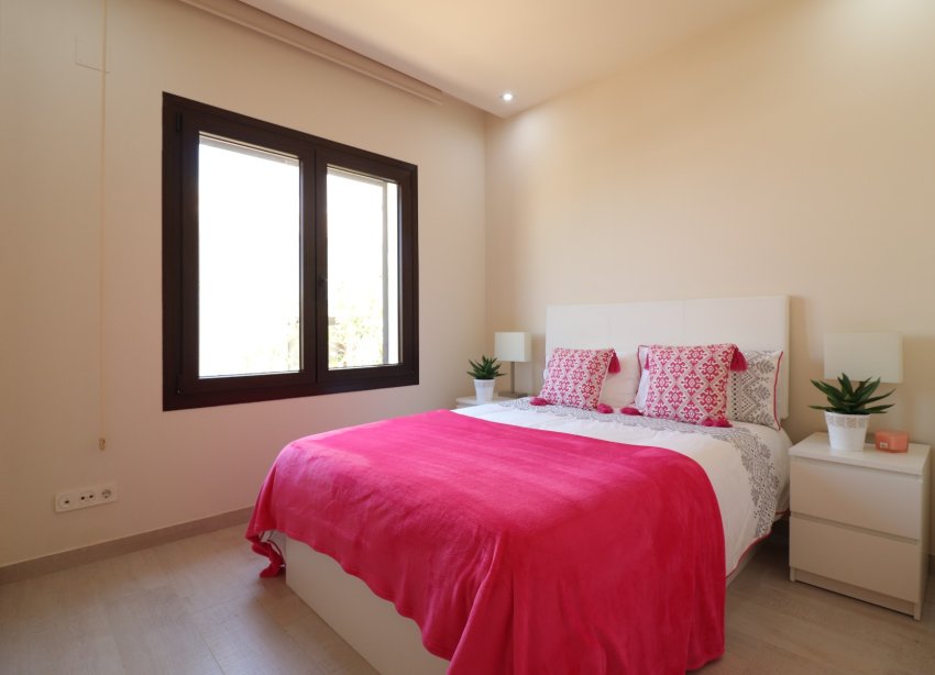 Resale - Villa / House - Algorfa - La Finca Golf Resort