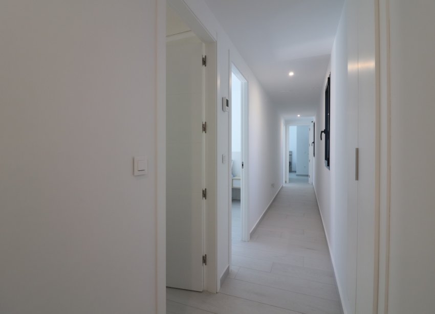 Resale - Villa / House - Algorfa - La Finca Golf Resort
