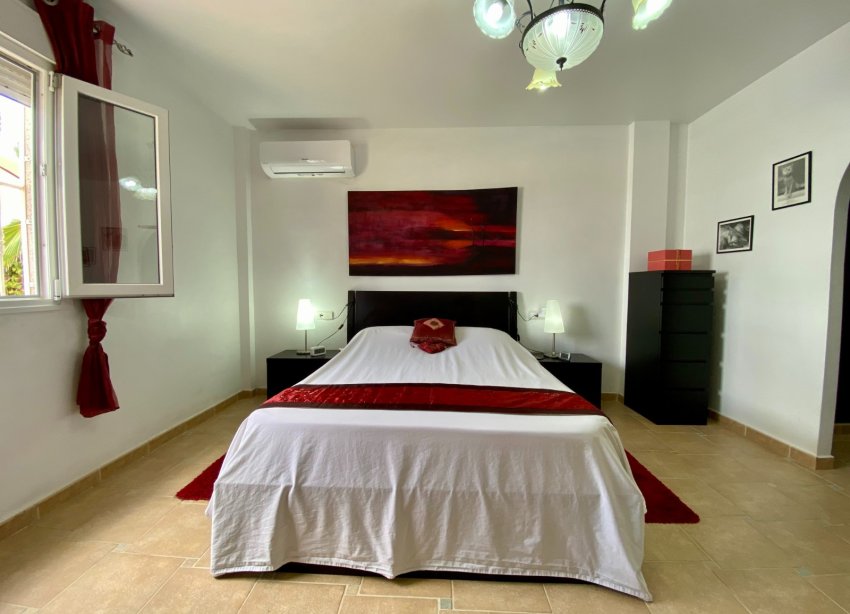 Resale - Villa / House - Algorfa - Lomas De La Juliana