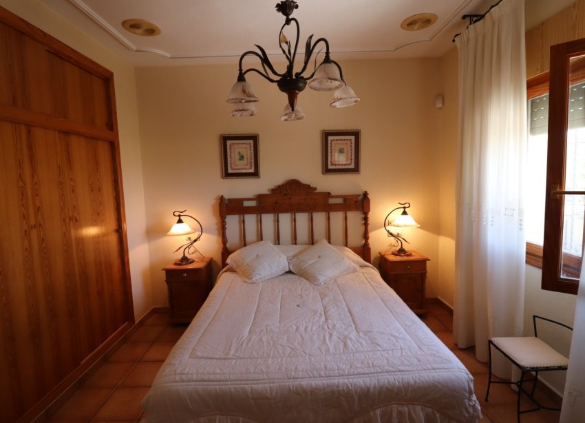 Resale - Villa / House - Algorfa - Lomas De La Juliana