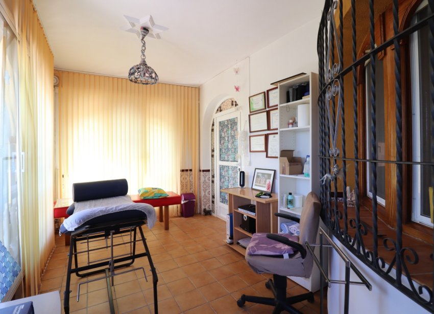 Resale - Villa / House - Algorfa - Lomas De La Juliana