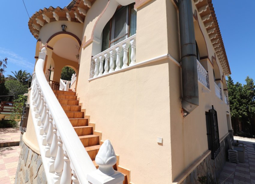 Resale - Villa / House - Algorfa - Lomas De La Juliana