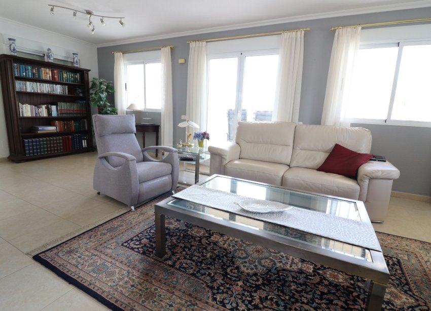 Resale - Villa / House - Algorfa - Lomas De La Juliana