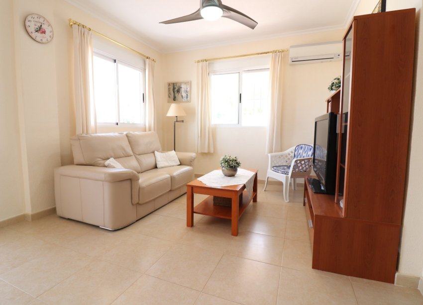 Resale - Villa / House - Algorfa - Lomas De La Juliana
