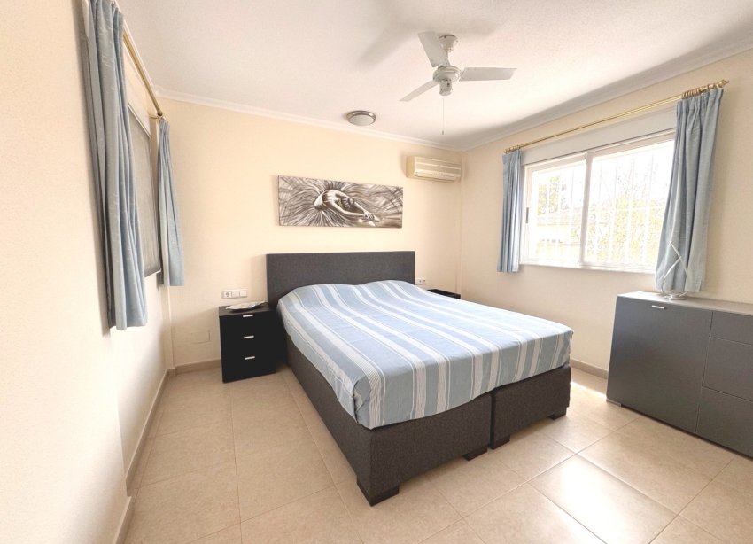 Resale - Villa / House - Algorfa - Lomas De La Juliana