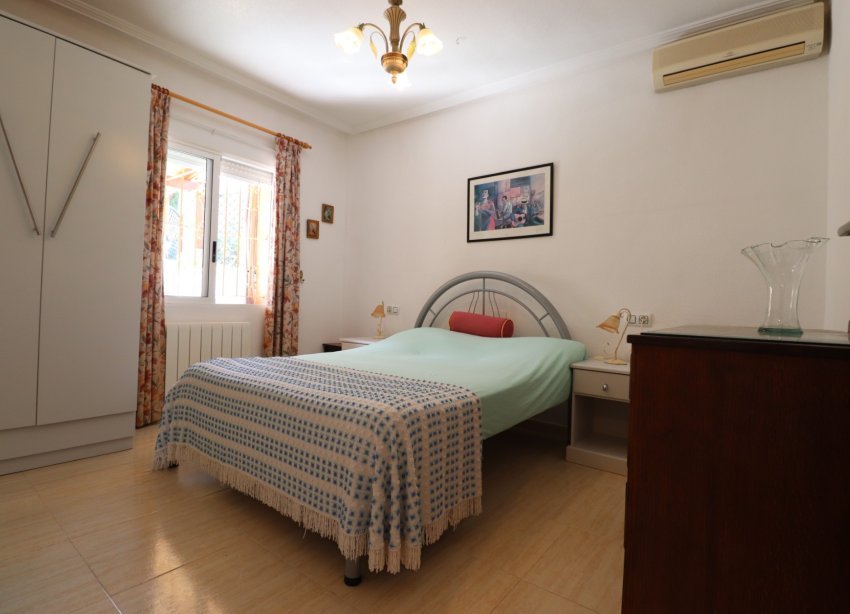 Resale - Villa / House - Algorfa - Lomas De La Juliana