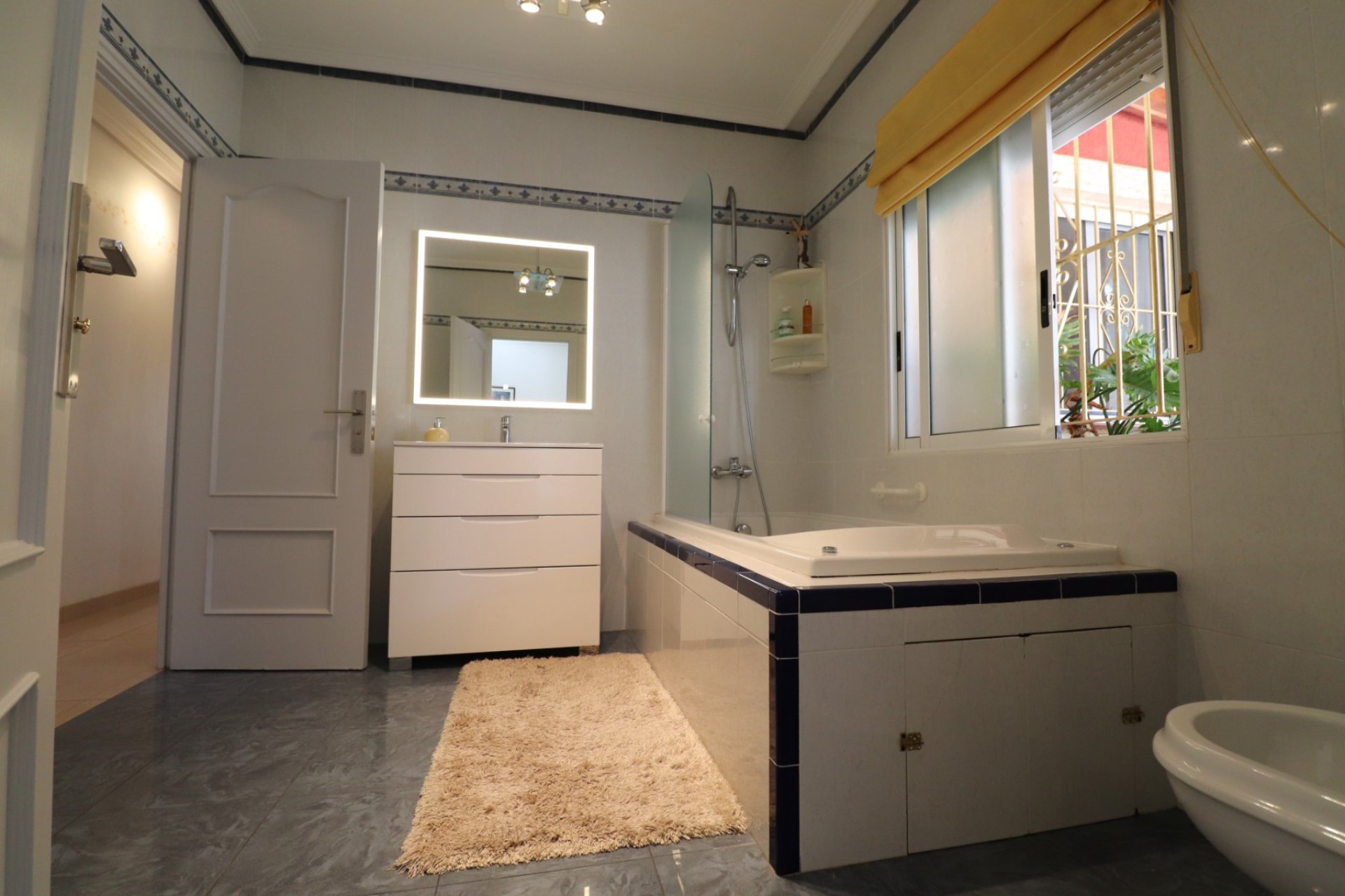 Resale - Villa / House - Algorfa - Lomas De La Juliana
