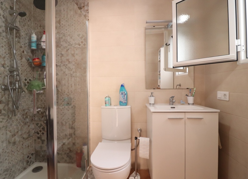 Resale - Villa / House - Algorfa - Montebello