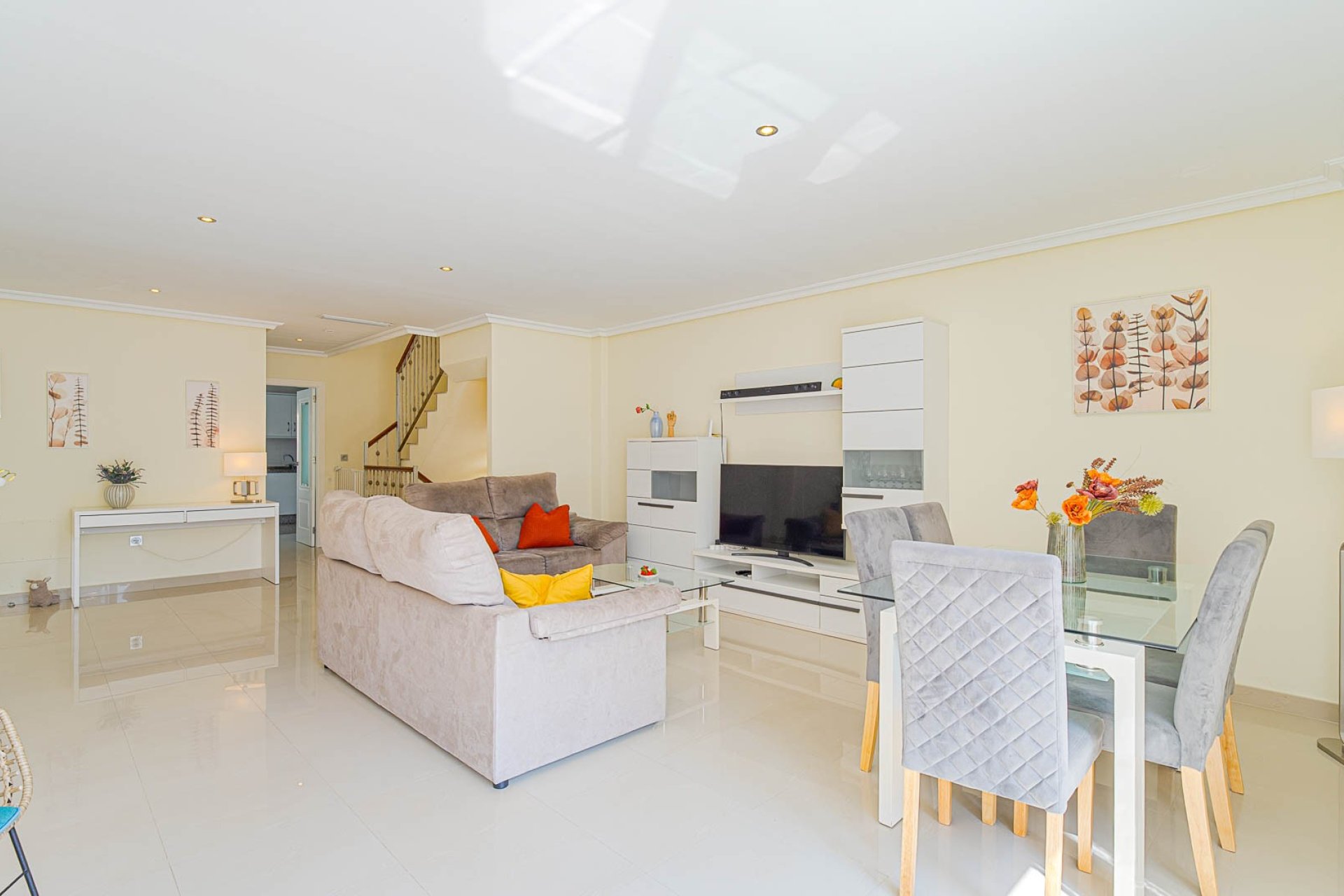 Resale - Villa / House - Alicante - El Campello