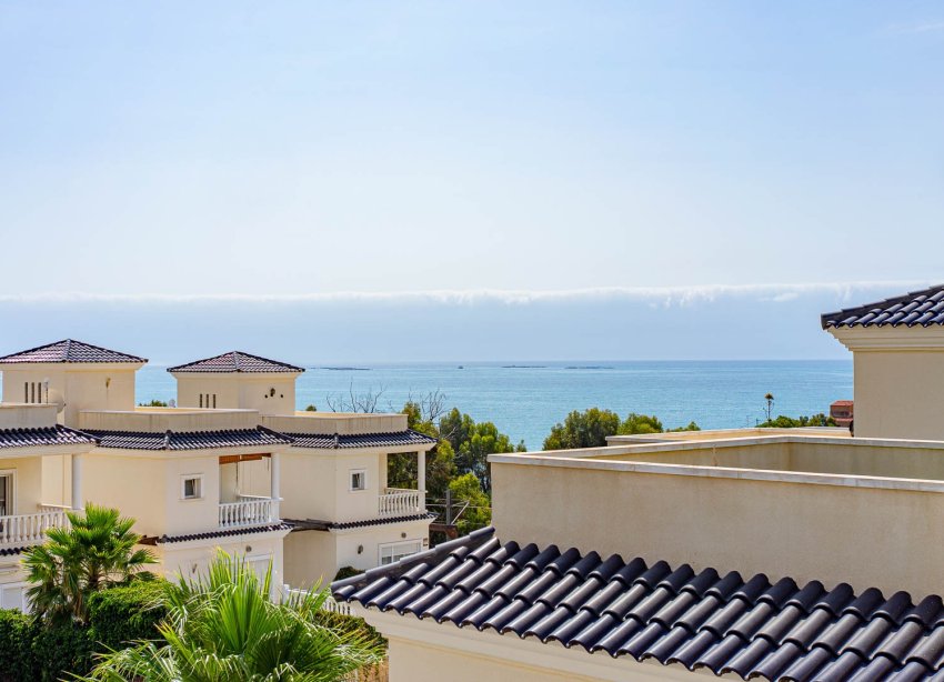 Resale - Villa / House - Alicante - El Campello