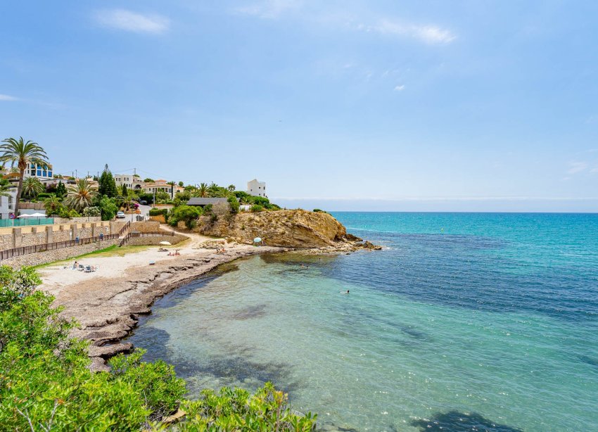 Resale - Villa / House - Alicante - El Campello