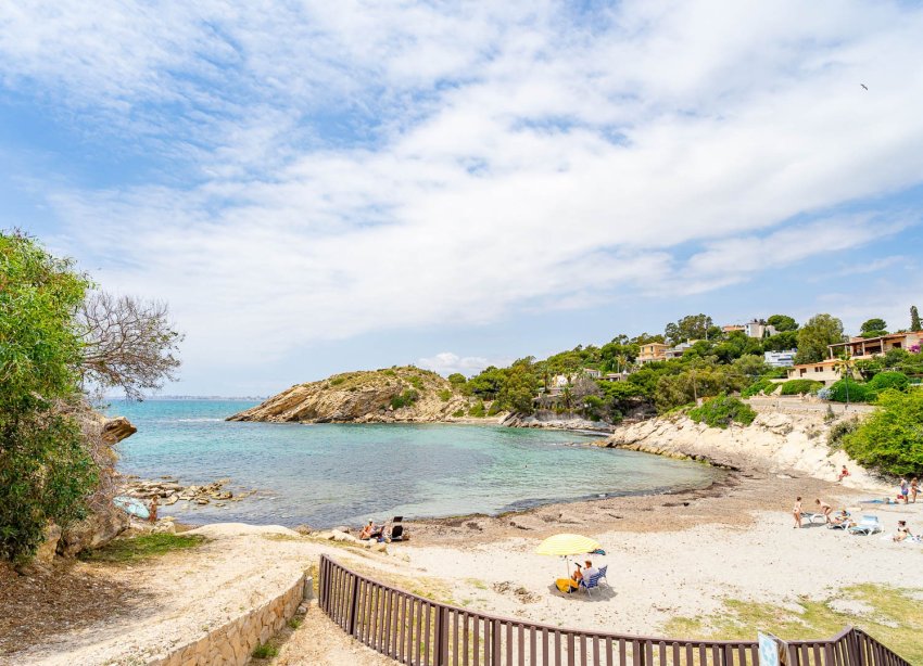 Resale - Villa / House - Alicante - El Campello