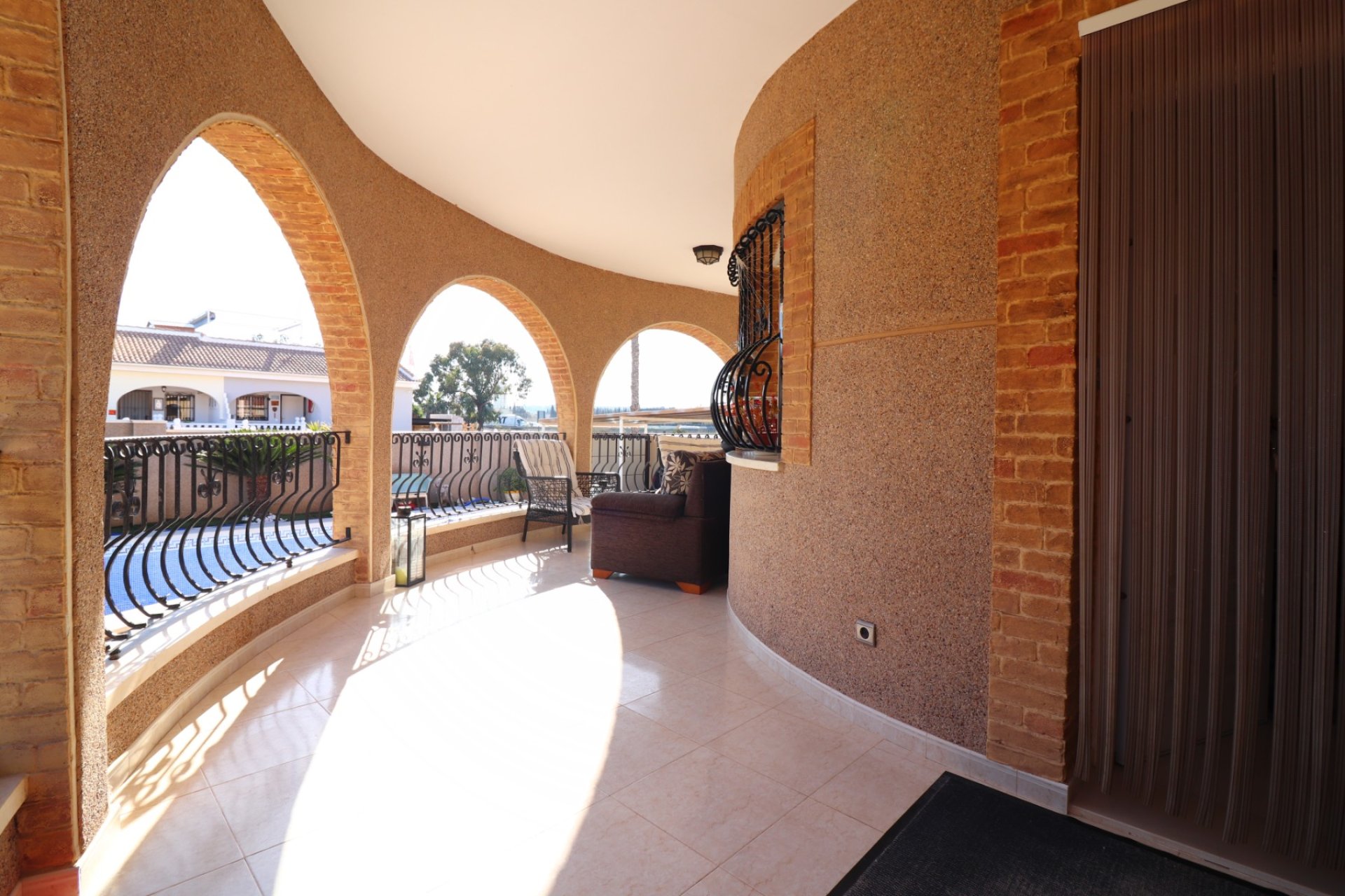 Resale - Villa / House - Benijofar - Monte Azul