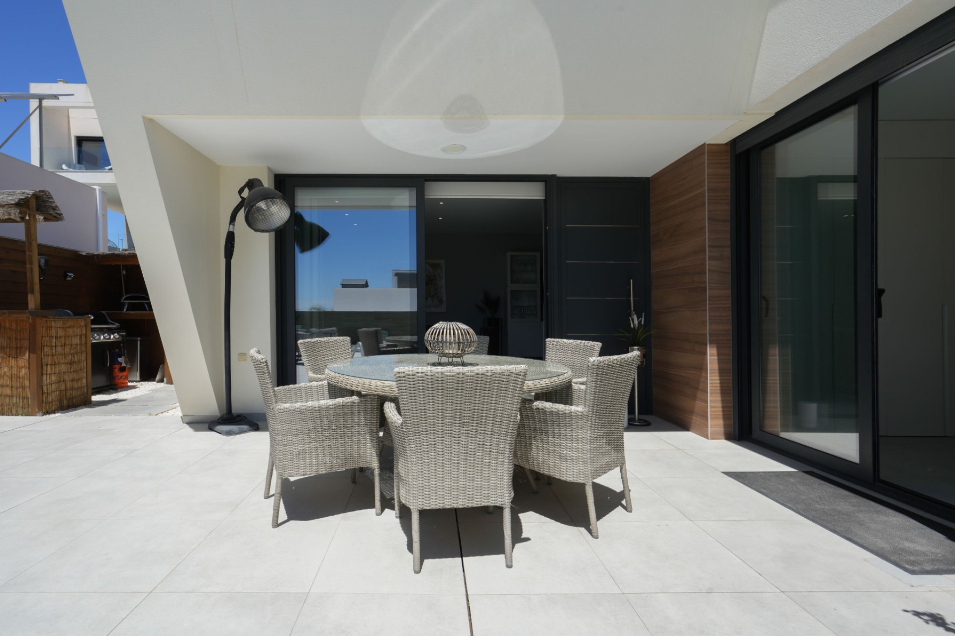 Resale - Villa / House - Benijofar - Pueblo