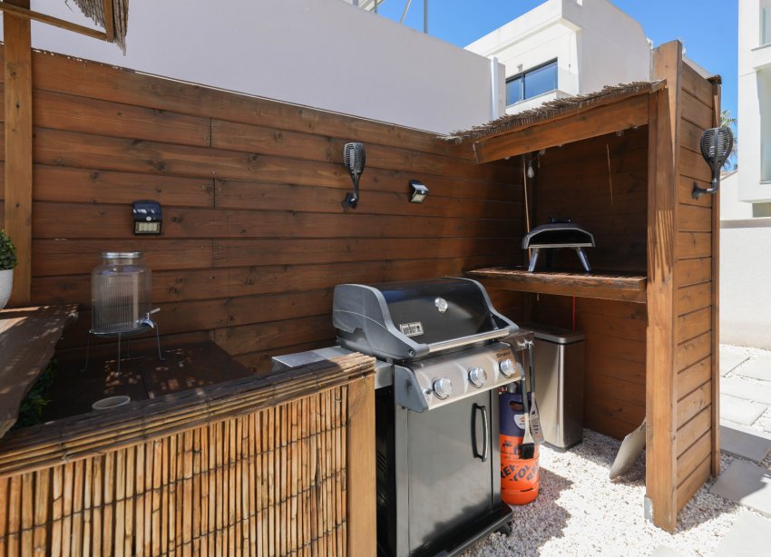 Resale - Villa / House - Benijofar - Pueblo