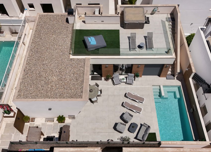 Resale - Villa / House - Benijofar - Pueblo