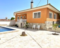Resale - Villa / House - Benijofar - Pueblo