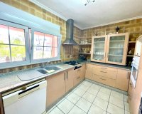 Resale - Villa / House - Benijofar - Pueblo