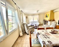 Resale - Villa / House - Benijofar - Pueblo