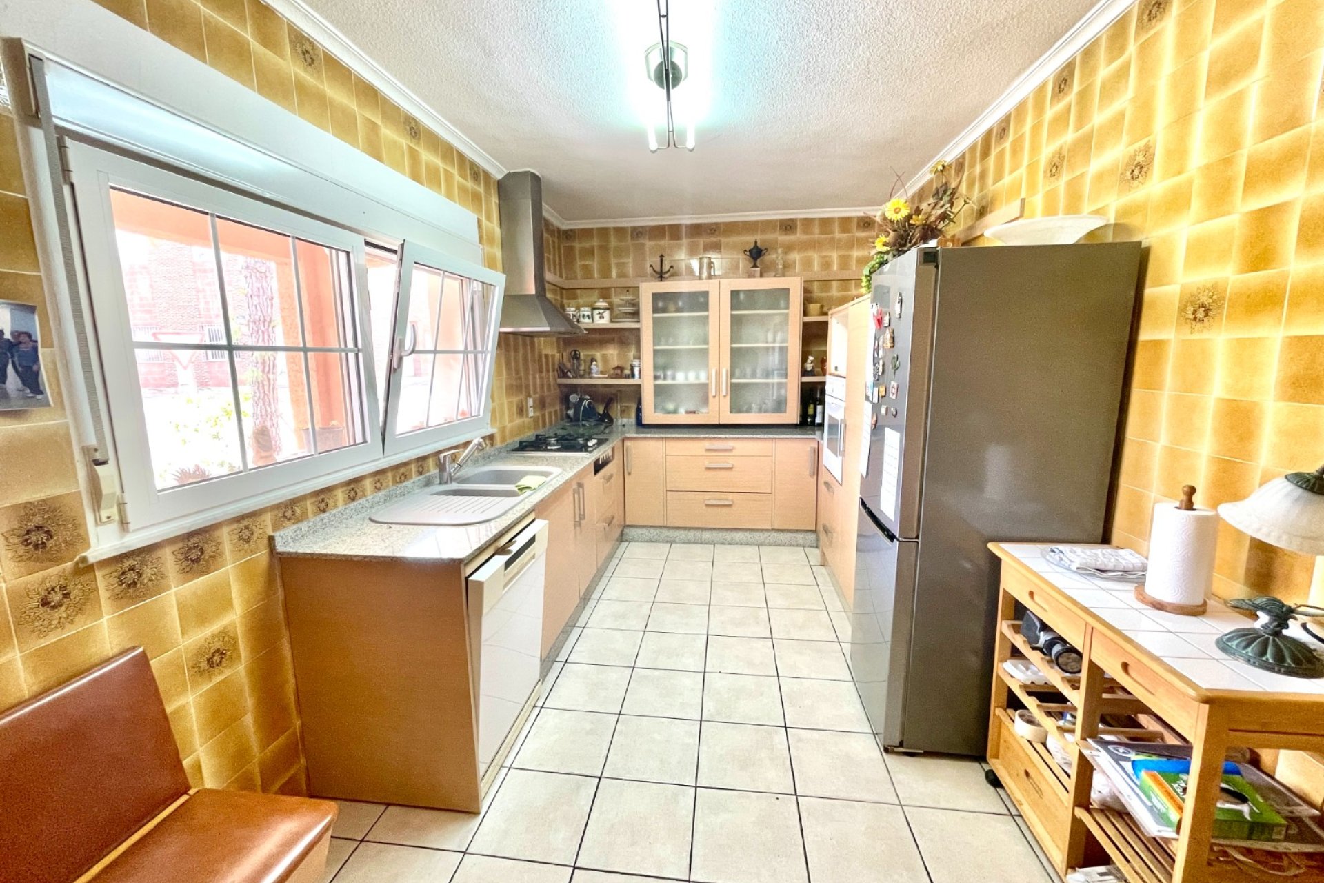 Resale - Villa / House - Benijofar - Pueblo