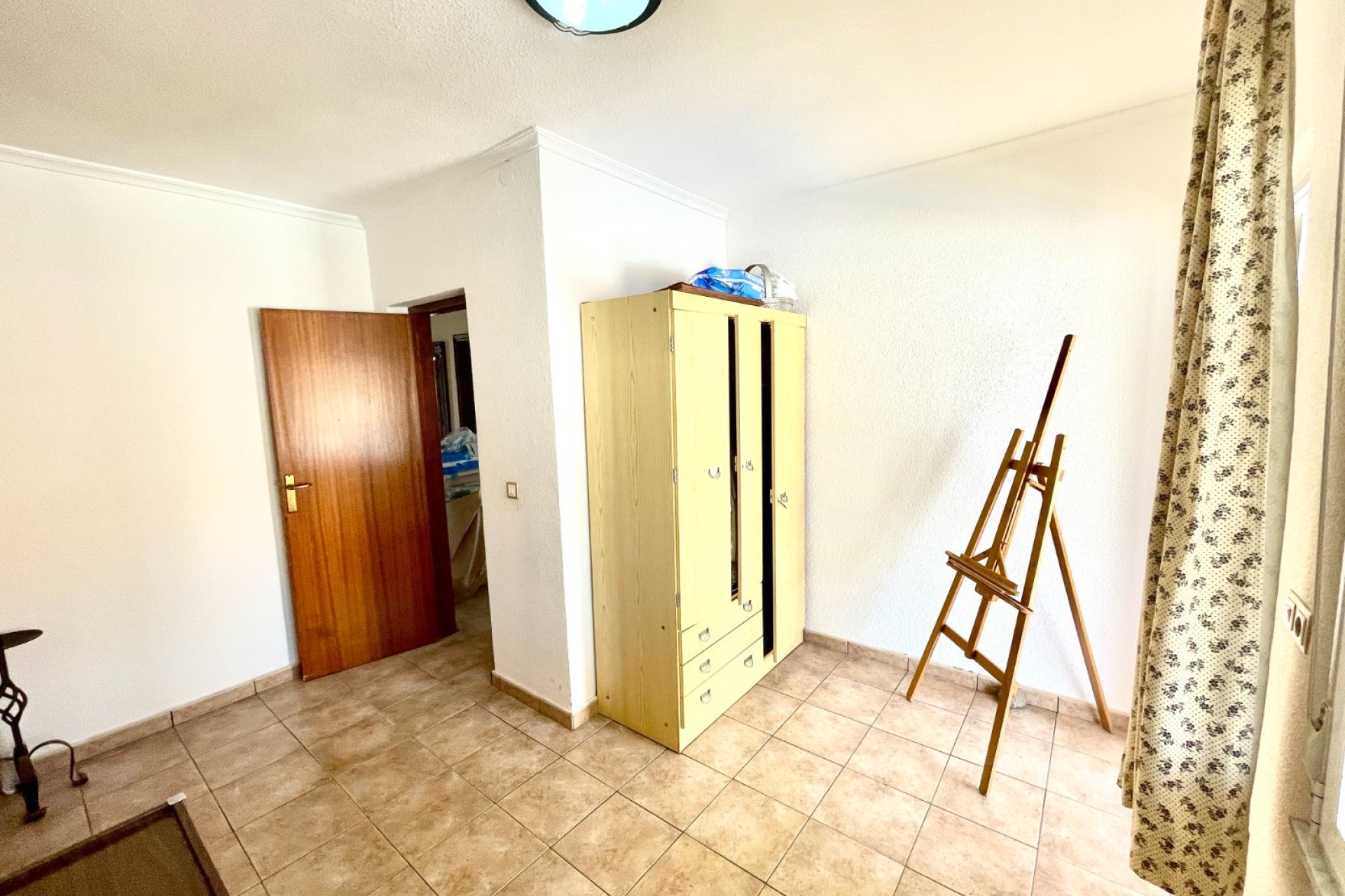 Resale - Villa / House - Benijofar - Pueblo