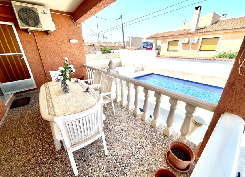 Resale - Villa / House - Benijofar - Pueblo