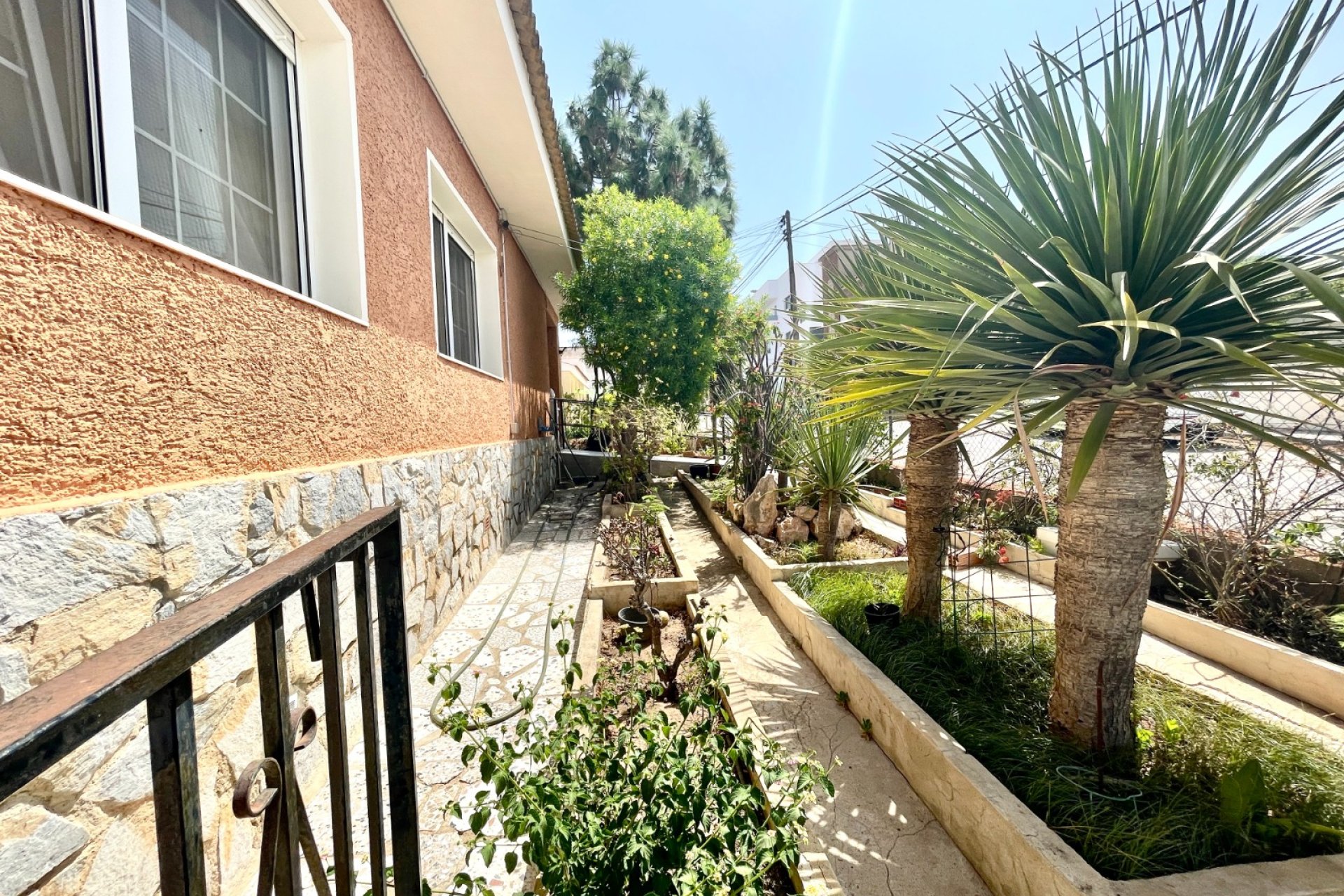 Resale - Villa / House - Benijofar - Pueblo