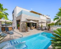 Resale - Villa / House - Benijofar