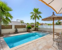 Resale - Villa / House - Benijofar