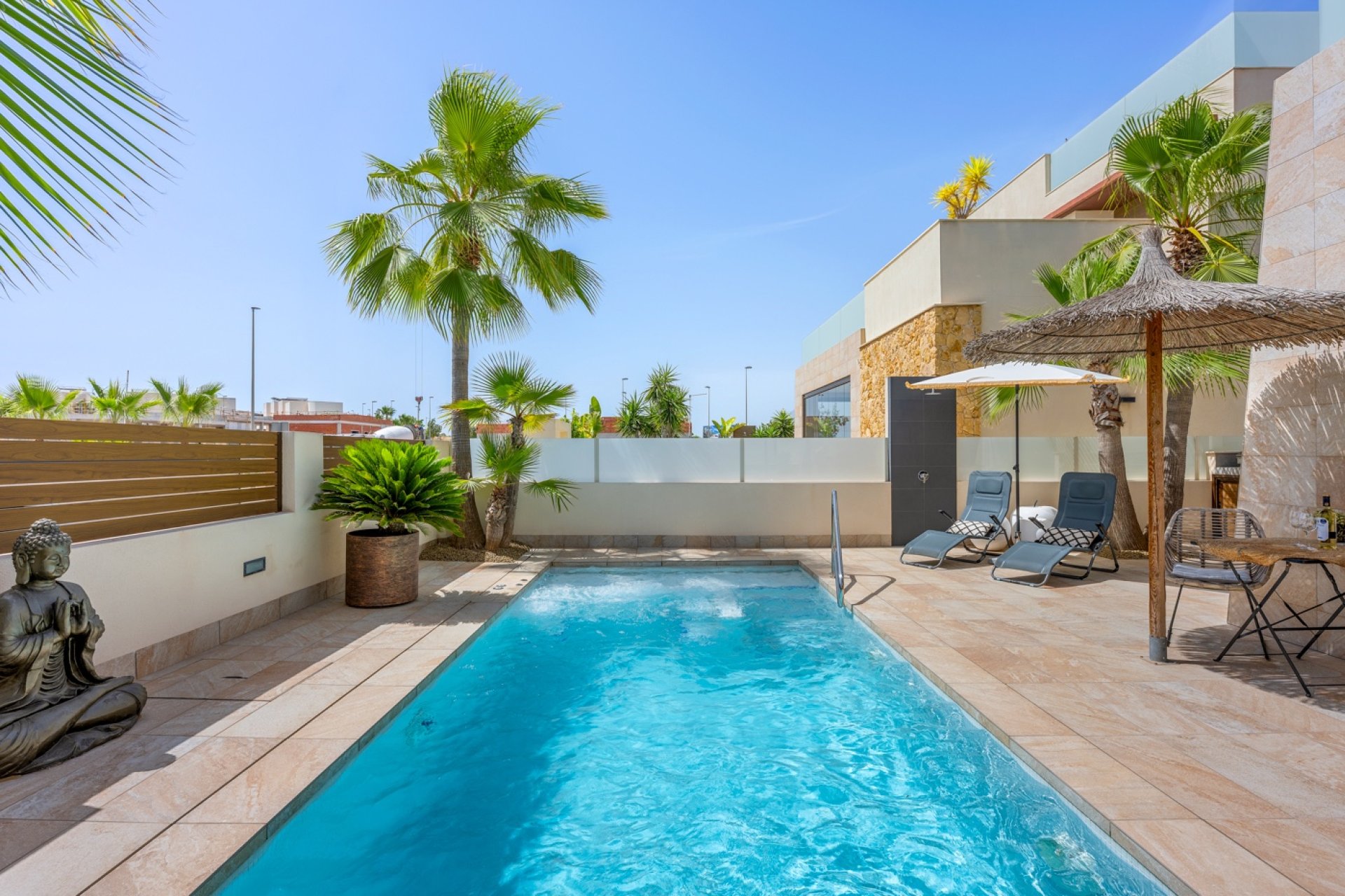 Resale - Villa / House - Benijofar