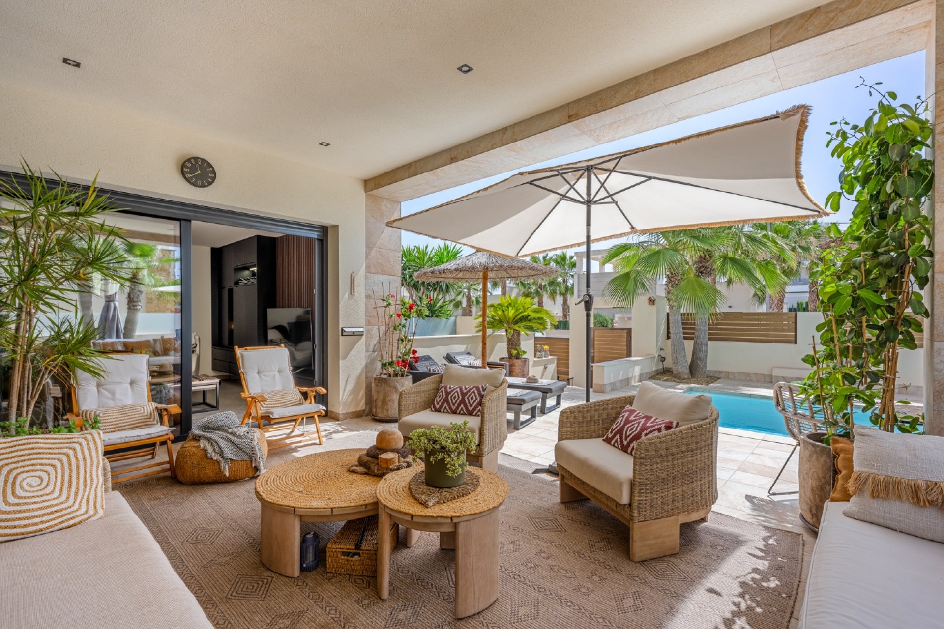 Resale - Villa / House - Benijofar