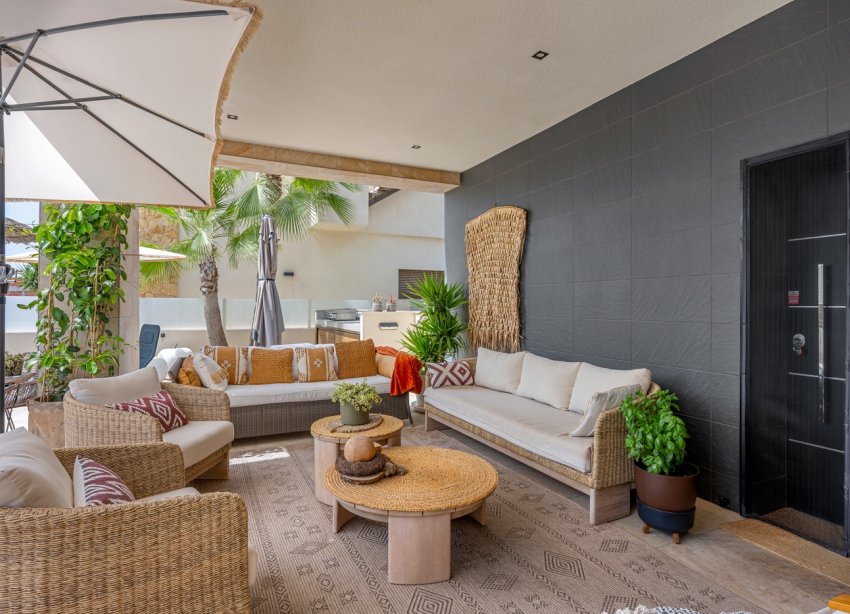 Resale - Villa / House - Benijofar