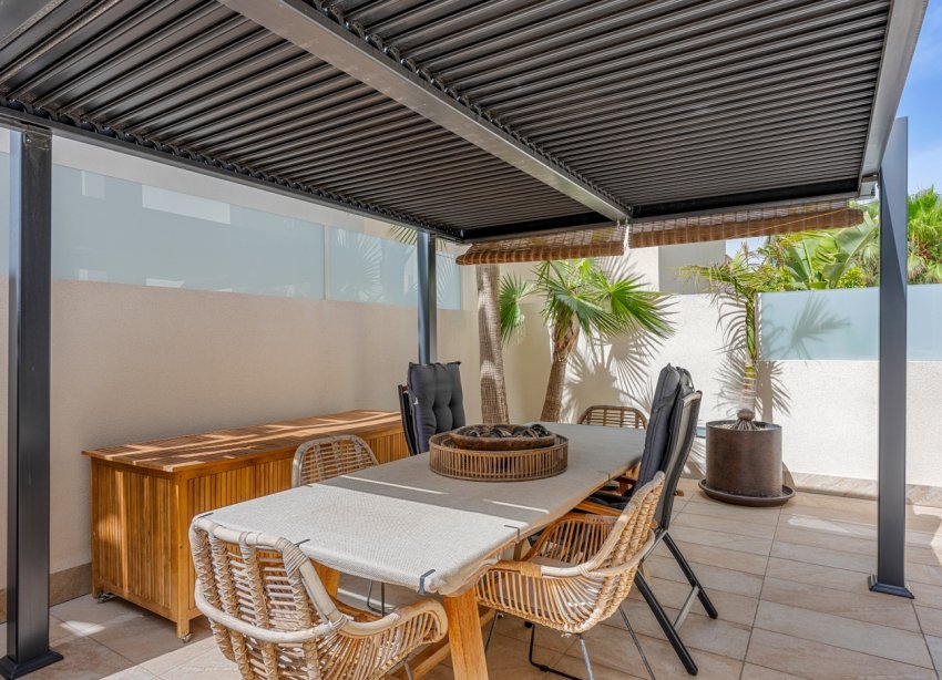 Resale - Villa / House - Benijofar