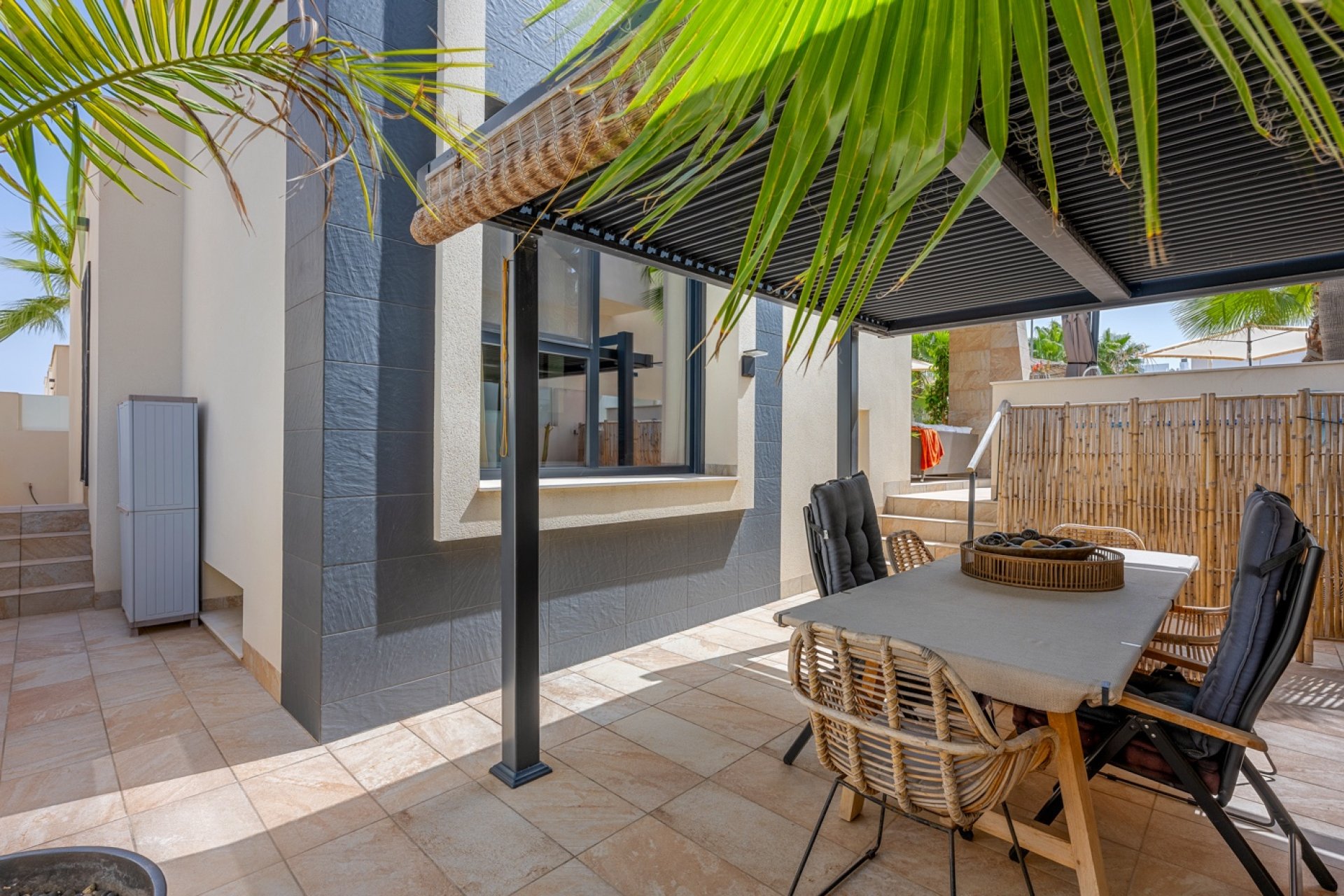 Resale - Villa / House - Benijofar