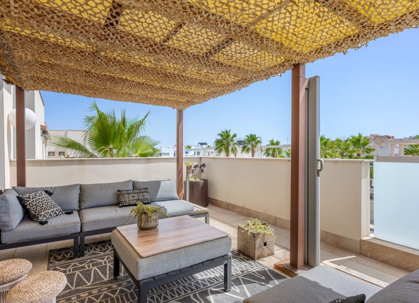 Resale - Villa / House - Benijofar