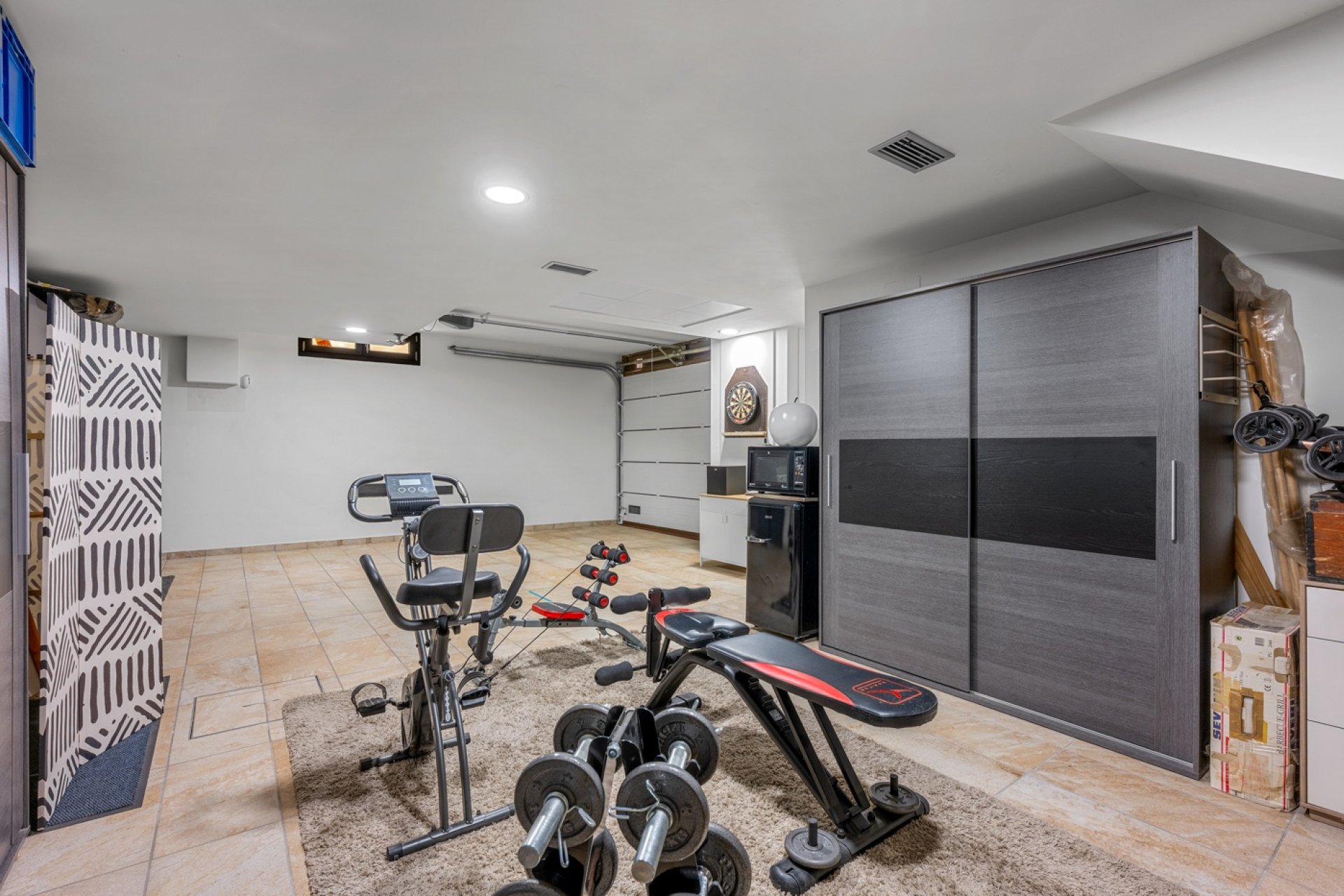 Resale - Villa / House - Benijofar