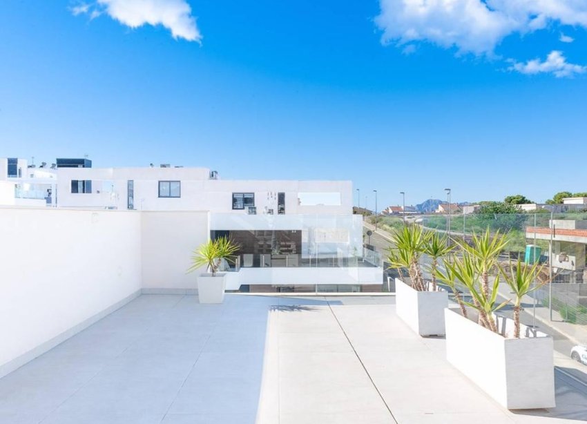 Resale - Villa / House - Benijofar
