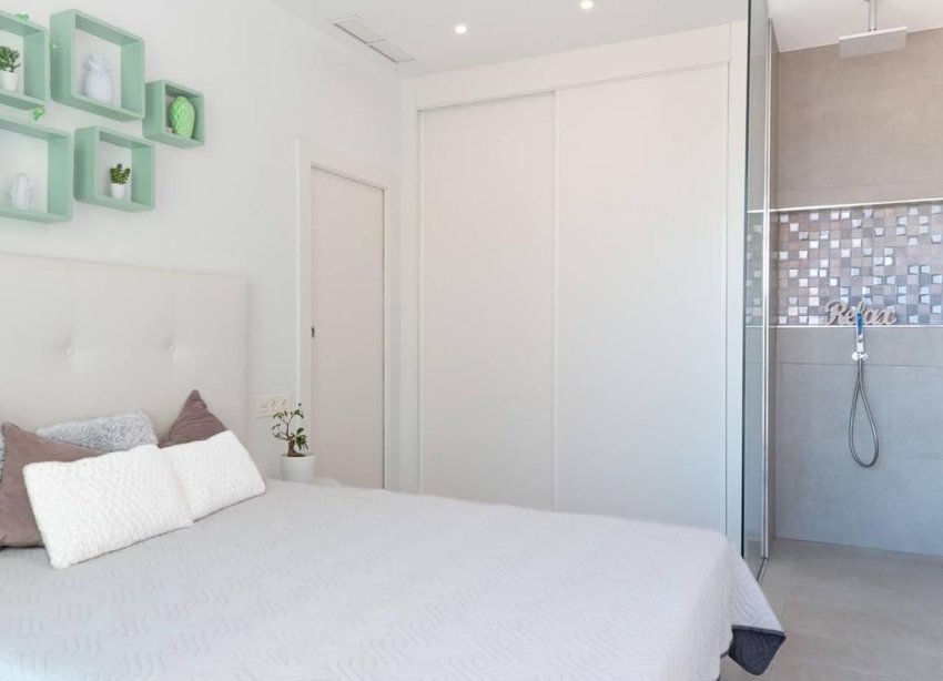 Resale - Villa / House - Benijofar