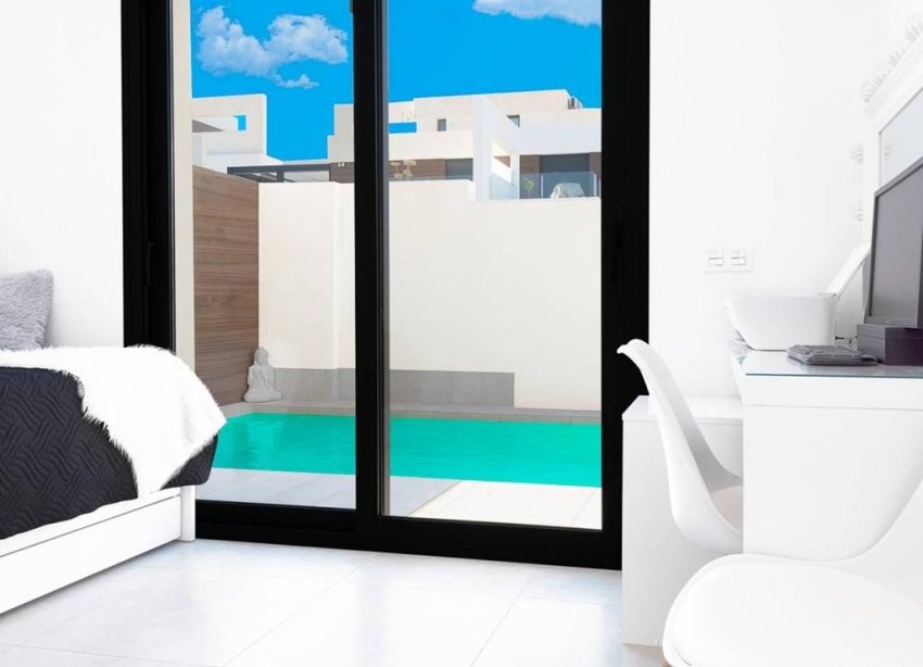 Resale - Villa / House - Benijofar