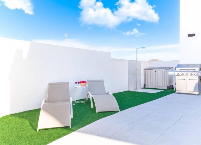 Resale - Villa / House - Benijofar