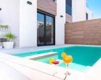 Resale - Villa / House - Benijofar