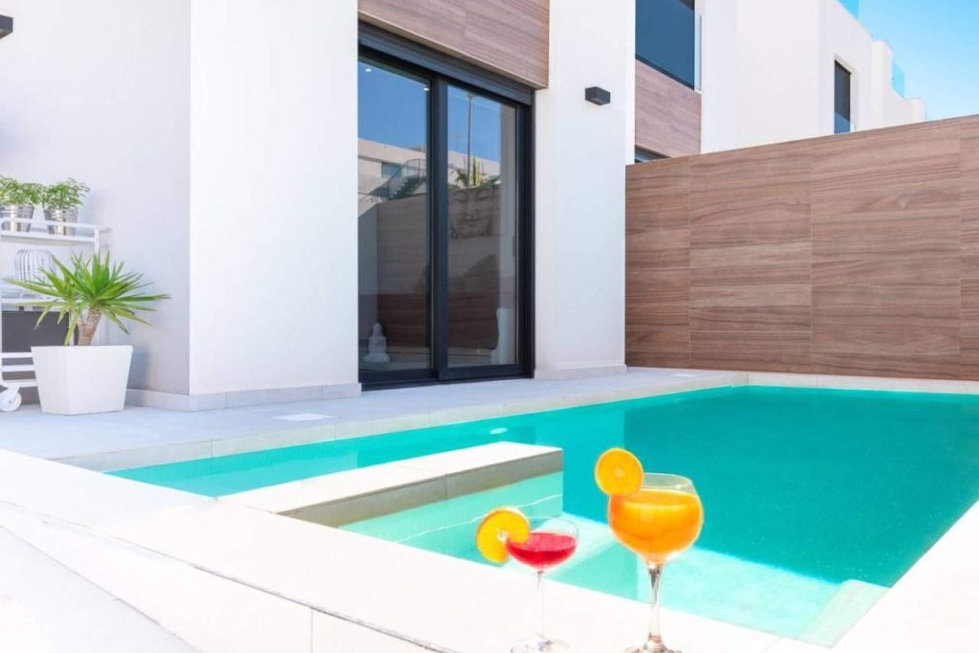 Resale - Villa / House - Benijofar