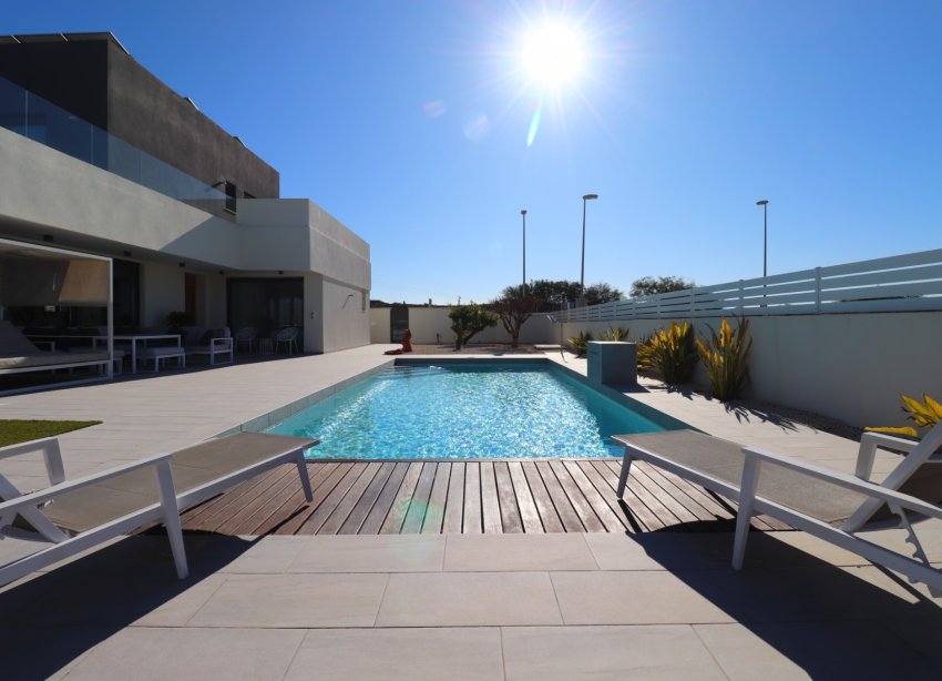 Resale - Villa / House - Benimar - Benimar III