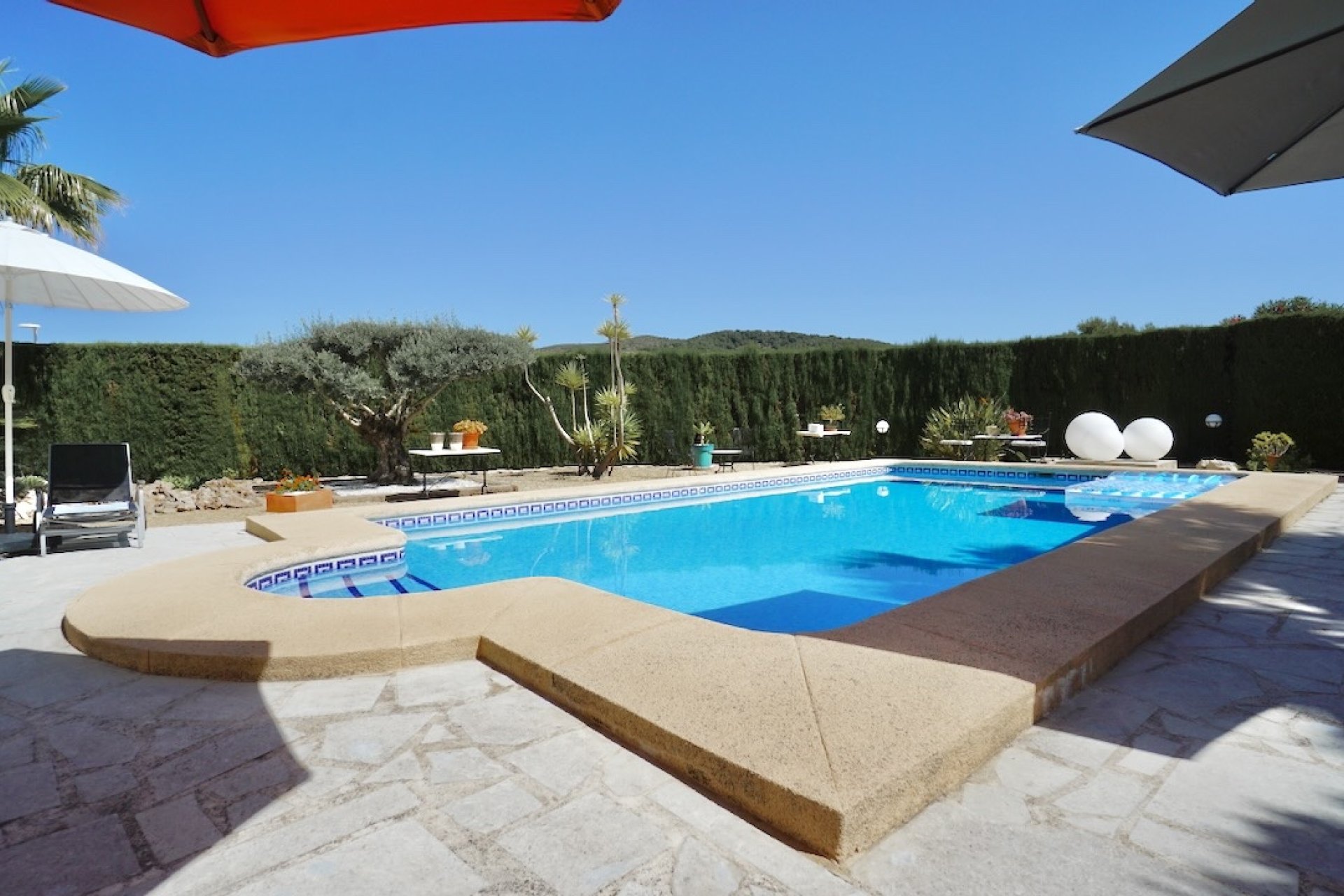 Resale - Villa / House - Benitachell - Los Molinos